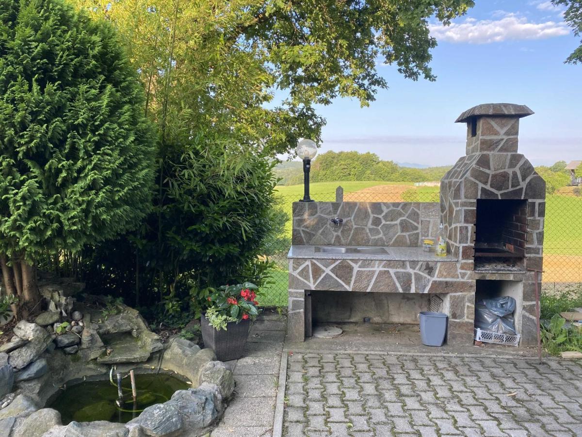 Villa Donleone Ponikva Eksteriør bilde